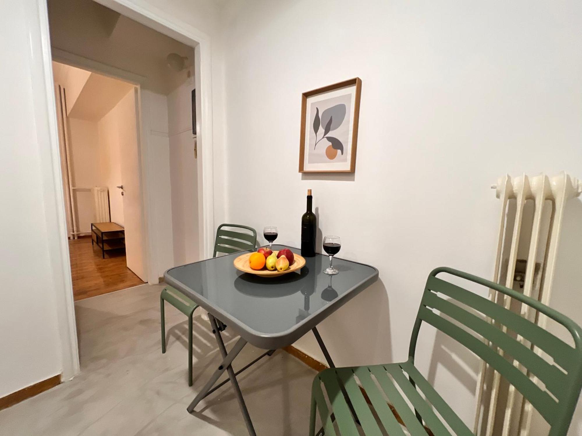 στο κέντρο της αθήνας Apartment *
